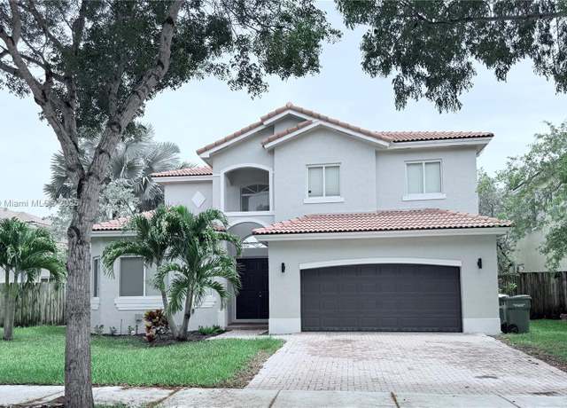 Property at 1940 SE 21st Ct, Homestead, FL 33035, 4 beds, 3.5 baths