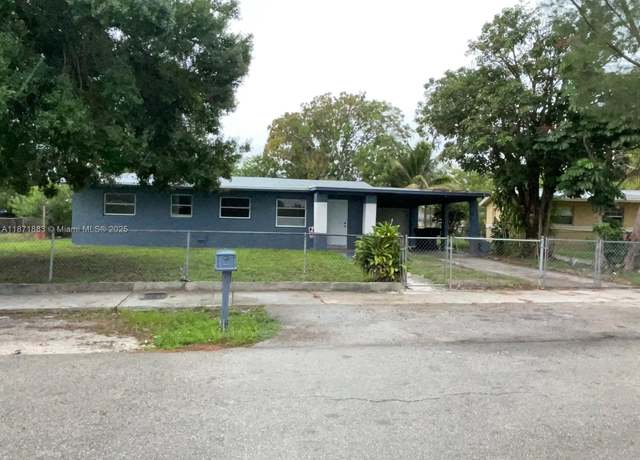 Property at 1604 NW 15th Ct, Fort Lauderdale, FL 33311, 3 beds, 2 baths