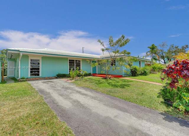 Property at 16001 SW 98th Ave, Miami, FL 33157, 3 beds, 2 baths