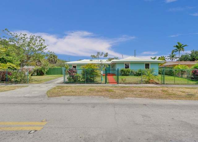Property at 16001 SW 98th Ave, Miami, FL 33157, 3 beds, 2 baths