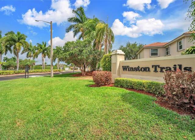 Property at 6684 Brookhurst Cir, Lake Worth, FL 33463, 3 beds, 2 baths