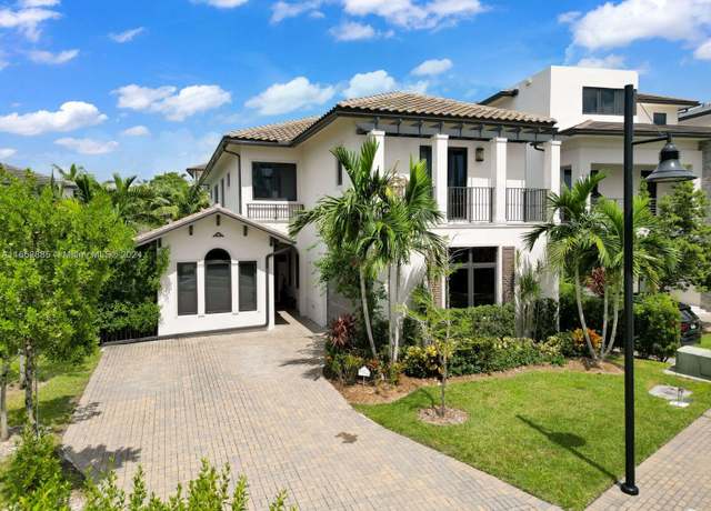 Property at 8191 NW 47th Ter, Doral, FL 33166, 5 beds, 5 baths