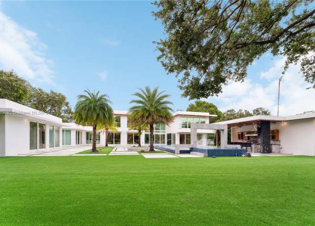 Property at 6300 Moss Ranch Rd, Pinecrest, FL 33156, 8 beds, 10 baths