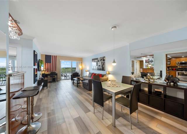 Property at 400 Kings Point Dr #1021, Sunny Isles Beach, FL 33160, 1 bed, 1 bath