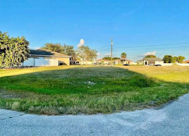 Property at 2117 NE 9th Pl, Cape Coral, FL 33909