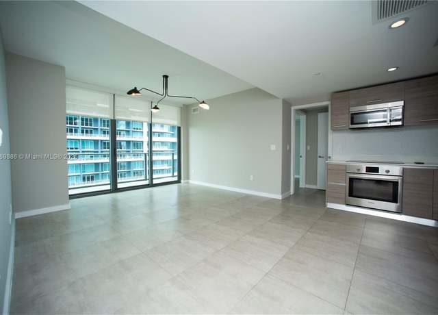 Property at 1300 S Miami Ave #3807, Miami, FL 33130, 1 bed, 1 bath