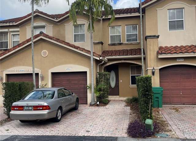 Property at 8911 SW 108th Path, Miami, FL 33176, 3 beds, 2.5 baths