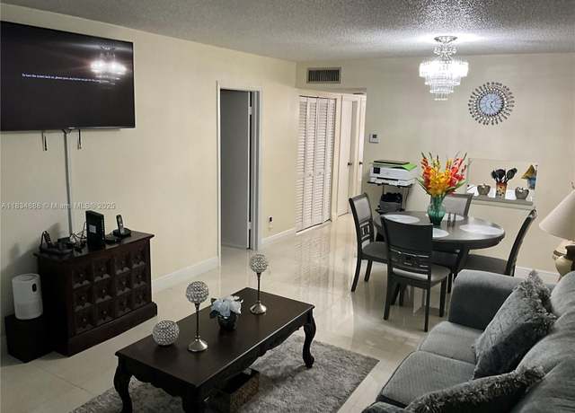 Property at 300 Berkley Rd #108, Hollywood, FL 33024, 1 bed, 1.5 baths