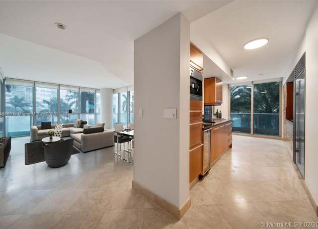 Property at 1331 Brickell Bay Dr #208, Miami, FL 33131, 2 beds, 2 baths