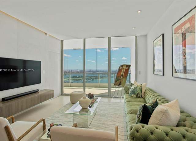 Property at 900 Biscayne Blvd #4307, Miami, FL 33132, 1 bed, 1.5 baths
