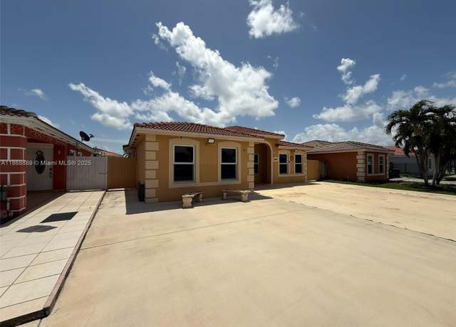 Property at 13256 SW 276th Ln, Homestead, FL 33032, 4 beds, 2 baths