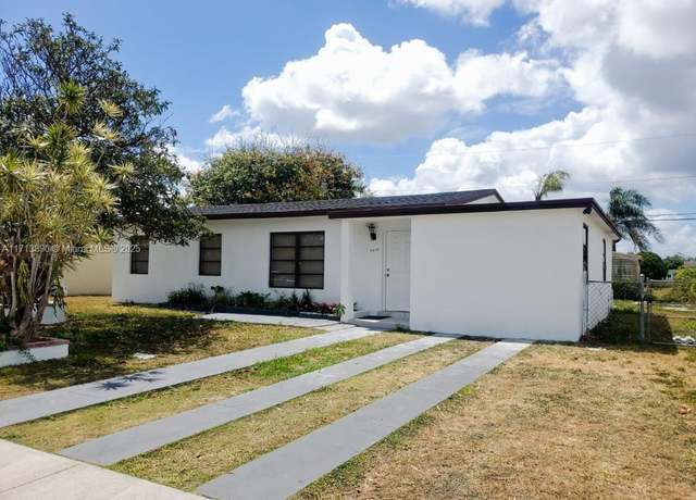 Property at 14500 SW 291st St, Homestead, FL 33033, 4 beds, 3 baths