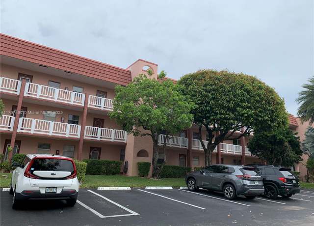 Property at 9621 Sunrise Lakes Blvd #211, Sunrise, FL 33322, 2 beds, 2 baths