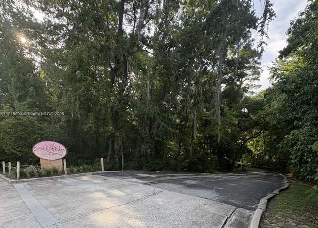 Property at 1810 NW 23rd Blvd #103, Gainesville, FL 32605, 1 bed, 1 bath