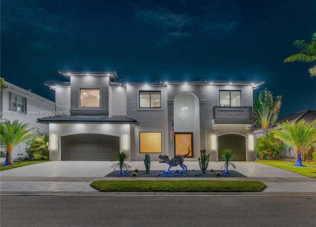 Property at 18269 SW 54th St, Miramar, FL 33029, 6 beds, 5.5 baths