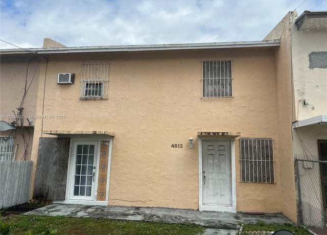 Property at 4613 NW 191st St, Miami Gardens, FL 33055, 3 beds, 1.5 baths