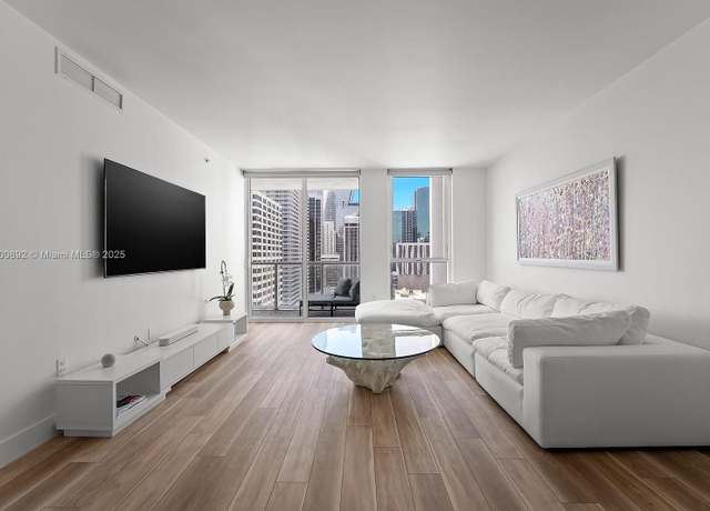 Property at 244 Biscayne Blvd #2407, Miami, FL 33132, 1 bed, 1 bath