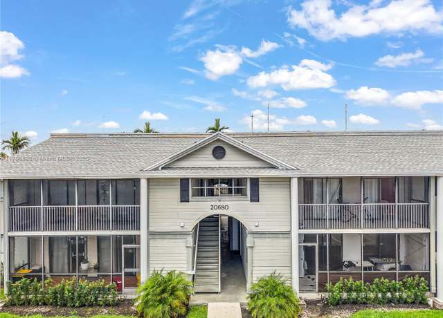 Property at 20680 NE 4th Ct #206, Miami, FL 33179, 3 beds, 2 baths