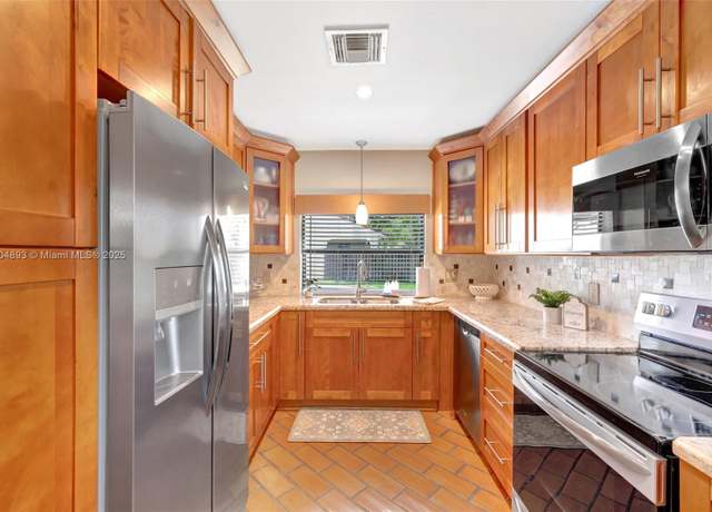 Property at 11955 Brim Way, Cooper City, FL 33026, 3 beds, 2 baths