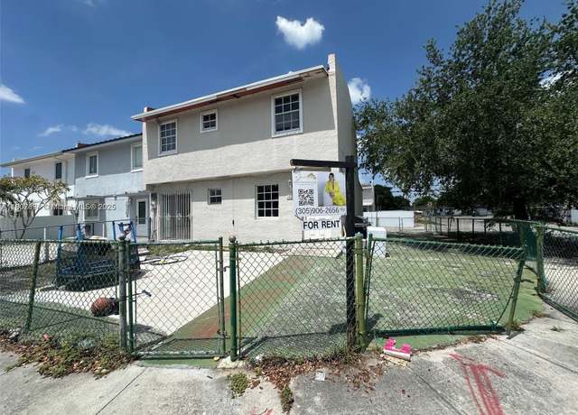 Property at 19224 NW 46th Ave, Miami Gardens, FL 33055, 5 beds, 2.5 baths
