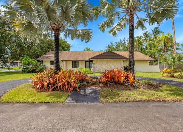 Property at 7804 SW 178th Ter, Palmetto Bay, FL 33157, 4 beds, 2 baths