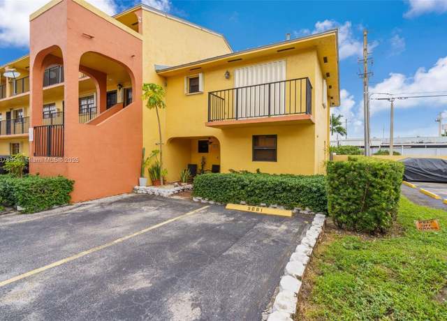 Property at 5061 W 12th Ln Unit E-10, Hialeah, FL 33012, 4 beds, 2.5 baths