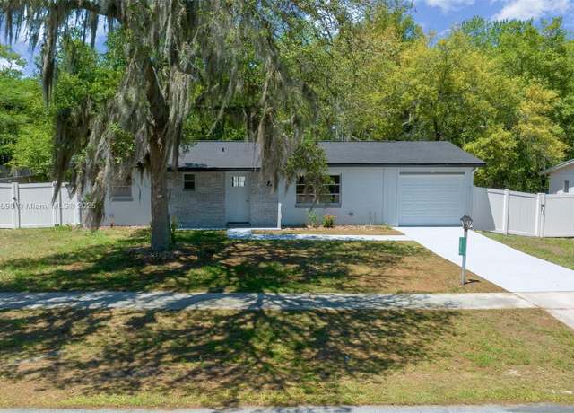 Property at 14476 SW 43rd Court Rd, Ocala, FL 34473, 2 beds, 2 baths