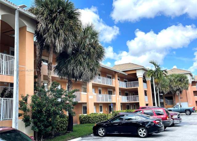 Property at 6900 SW 39th St Unit 206J, Davie, FL 33314, 2 beds, 2 baths