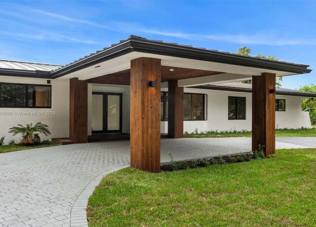 Property at 7000 SW 125th St, Pinecrest, FL 33156, 5 beds, 4.5 baths