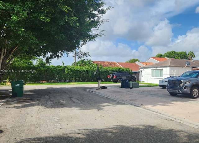 Property at 8254 SW 147th Pl, Miami, FL 33193, 3 beds, 2 baths