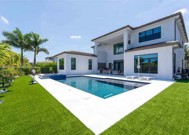 Property at 9625 Vescovato Way, Boca Raton, FL 33496, 6 beds, 6 baths