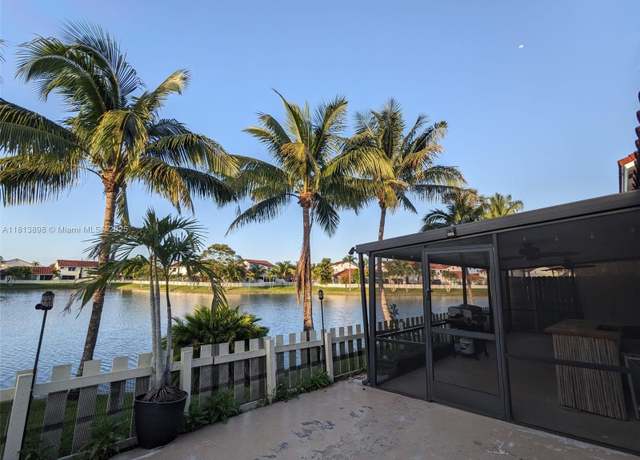 Property at 2711 San Remo Cir, Homestead, FL 33035, 3 beds, 2 baths