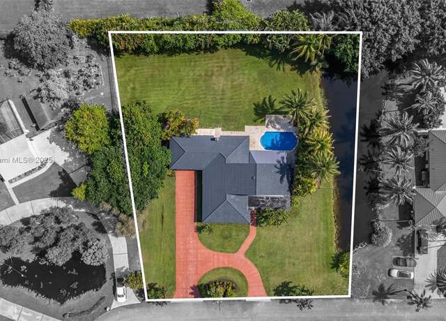 Property at 11965 SW 15th Ct, Davie, FL 33325, 4 beds, 3 baths