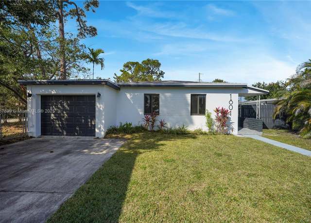 Property at 1801 NE 175th St, North Miami Beach, FL 33162, 3 beds, 1 bath