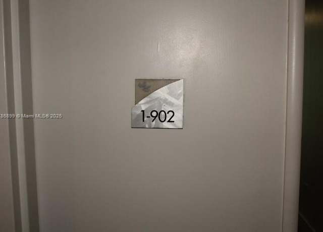 Property at 3131 NE 188th St Unit 1-902, Aventura, FL 33180, 3 beds, 2.5 baths