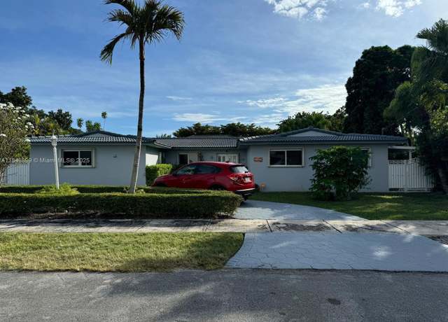Property at 4311 SW 95th Ct, Miami, FL 33165, 4 beds, 2 baths