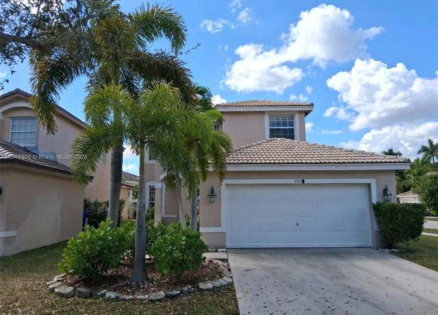 Property at 3118 SW 176th Way, Miramar, FL 33029, 4 beds, 3 baths