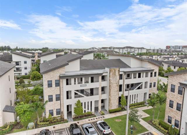 Property at 7905 NW 104th Ave #34, Doral, FL 33178, 3 beds, 2 baths