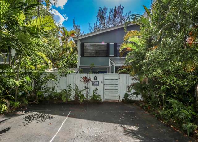 Property at 4901 SW 71st Pl #4901, Miami, FL 33155, 3 beds, 2.5 baths