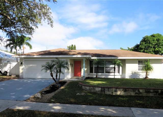 Property at 2359 Gabriel Ln, West Palm Beach, FL 33406, 4 beds, 2.5 baths