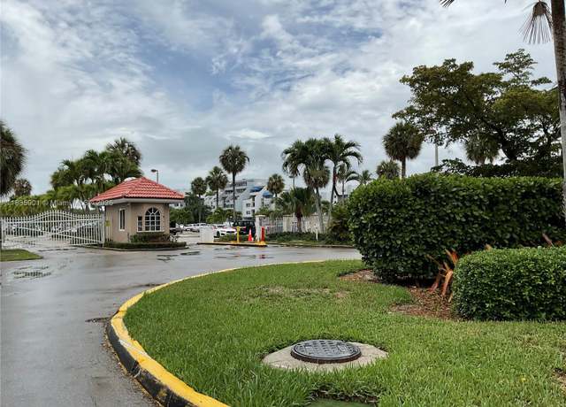 Property at 400 Kings Point Dr #623, Sunny Isles Beach, FL 33160, 2 beds, 2 baths