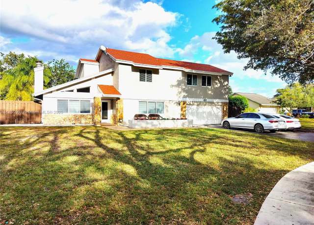 Property at 3511 Bark Way, Cooper City, FL 33026, 4 beds, 2 baths