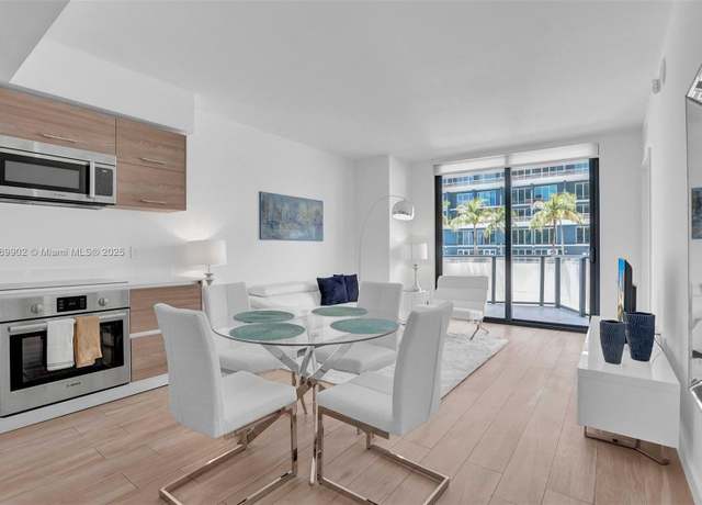 Property at 1300 S Miami Ave #1208, Miami, FL 33130, 1 bed, 1.5 baths