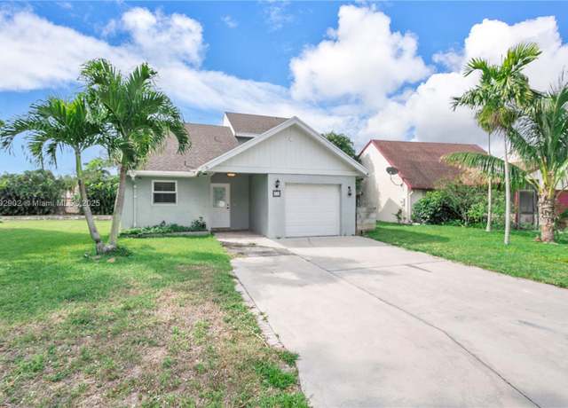 Property at 38 E Tara Lakes Dr E, Boynton Beach, FL 33436, 3 beds, 2 baths