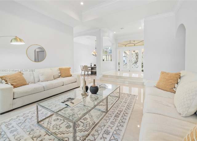 Property at 9661 SW 123rd St, Miami, FL 33176, 4 beds, 3.5 baths