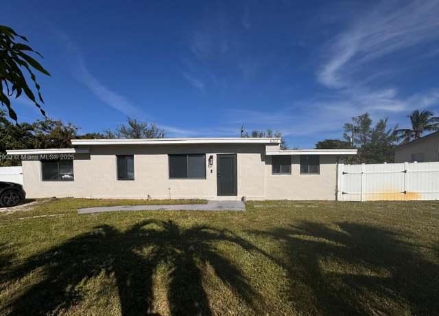 Property at 6301 SW 39th Ct, Davie, FL 33314, 3 beds, 2 baths