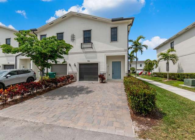 Property at 1150 SW 6th Ct, Florida City, FL 33034, 3 beds, 2.5 baths