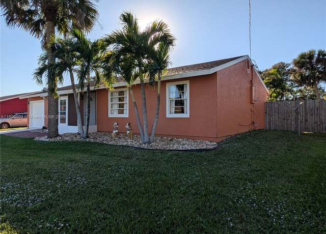 Property at 5207 Birch Dr, Fort Pierce, FL 34982, 3 beds, 2 baths