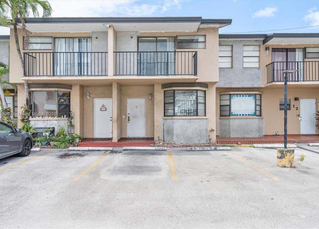 Property at 8001 NW 7th St #12, Miami, FL 33126, 2 beds, 2.5 baths