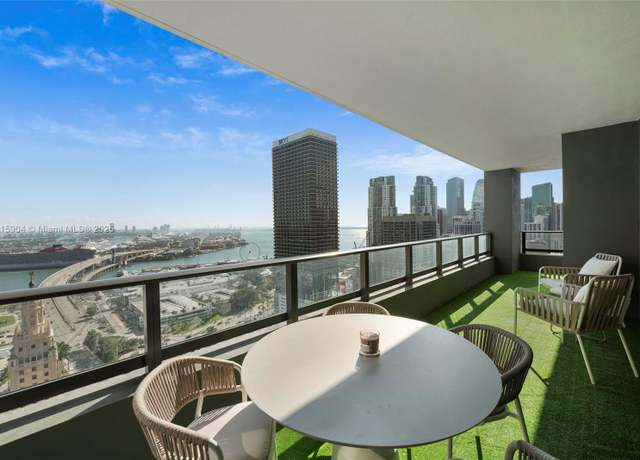 Property at 601 NE 1 Ave #2816, Miami, FL 33132, 3 beds, 3 baths